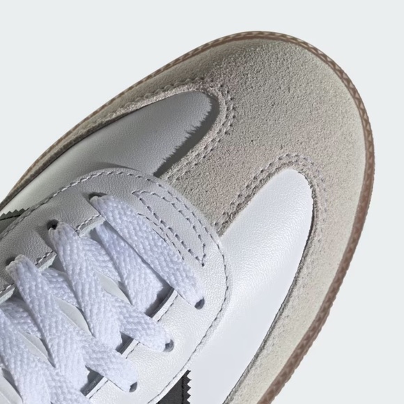 Never Been Worn ~ Unisex Adidas Samba Sneakers- Women's Sz 8 - Men's - Sz 7 - Picture 2 of 5